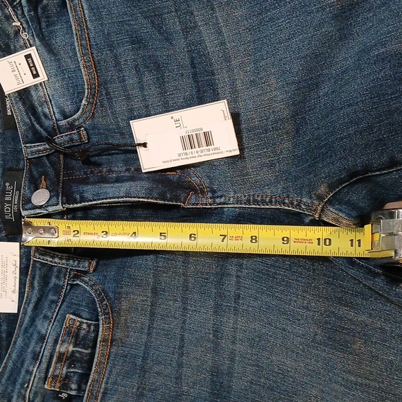 Judy Blue NWT mid rise skinny fit  size 29 - Picture 6 of 9